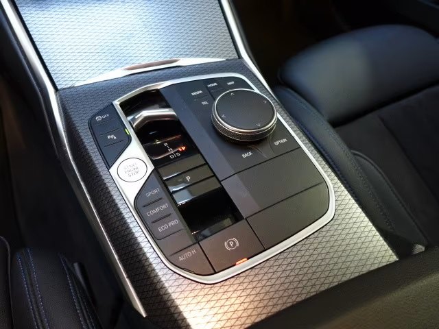 Vozidlo #10170 - BMW 320 320d 48 V Mild-Hybrid-Technologie Aut 11