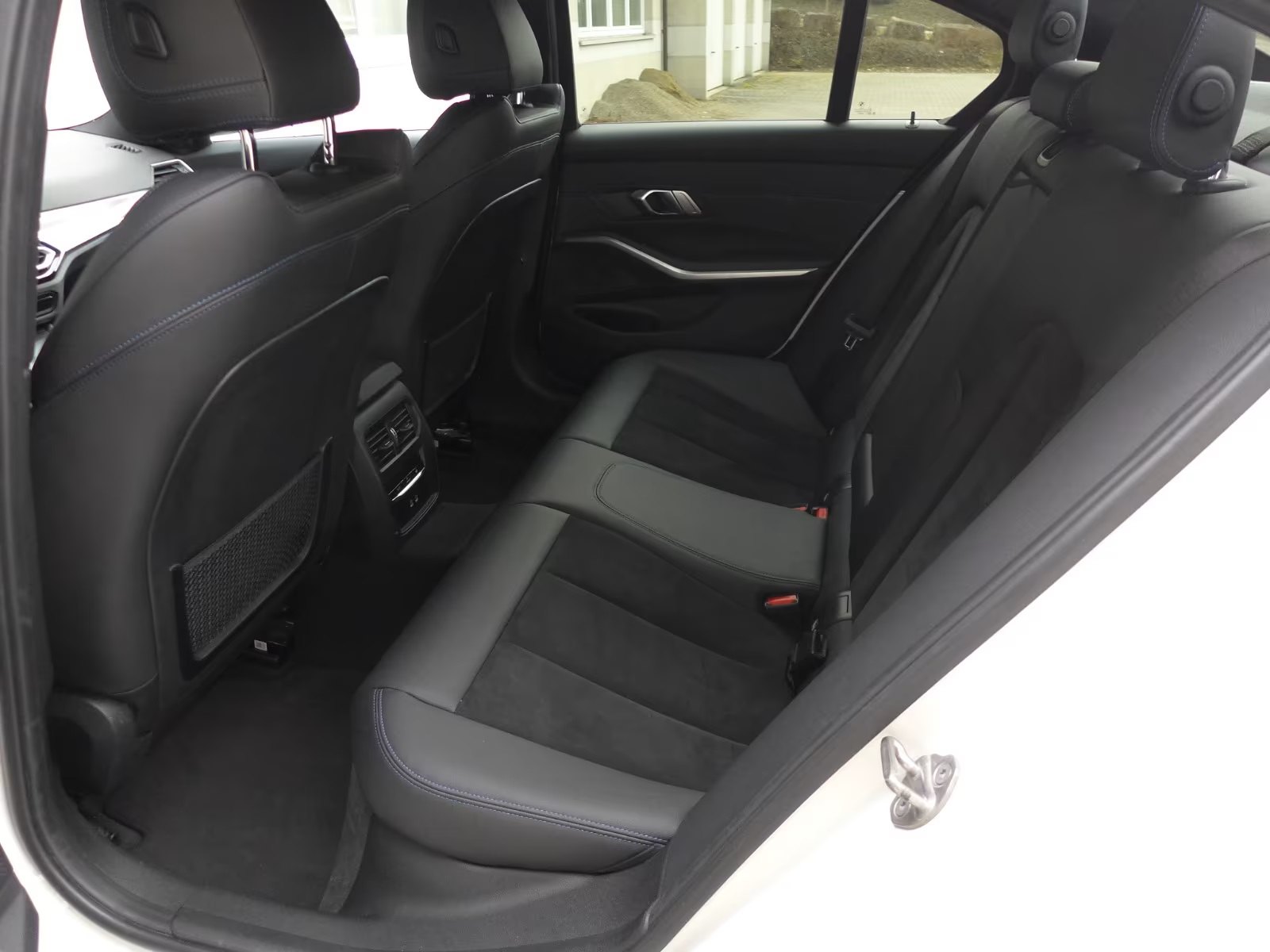 Fahrzeug #10170 - BMW 320 320d 48 V Mild-Hybrid-Technologie Aut 9