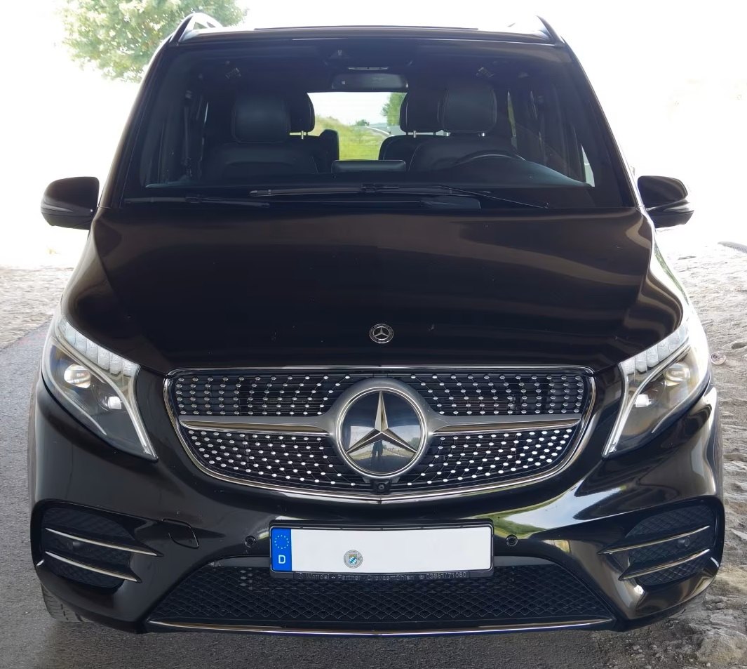 Vehicle #10110 - Mercedes-Benz V 300 V300d AVANTGARDE AMG 4MATIC Kompakt 9