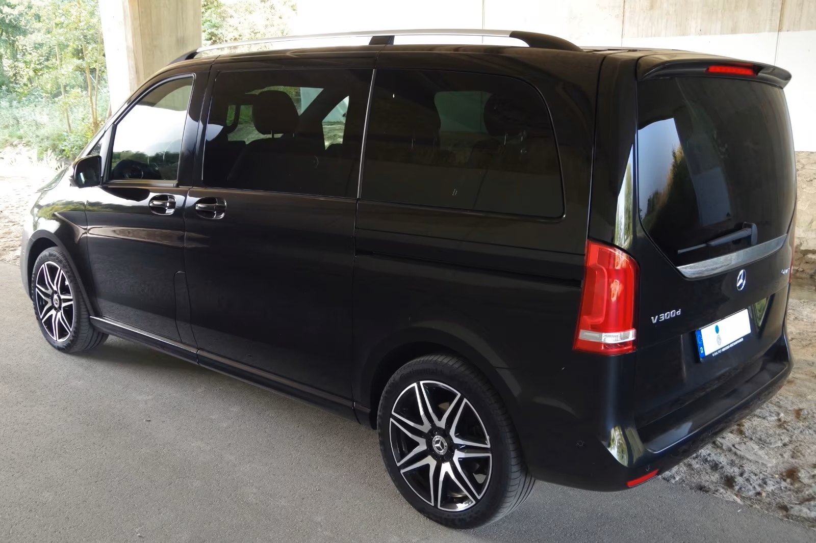 Vehicle #10110 - Mercedes-Benz V 300 V300d AVANTGARDE AMG 4MATIC Kompakt 4