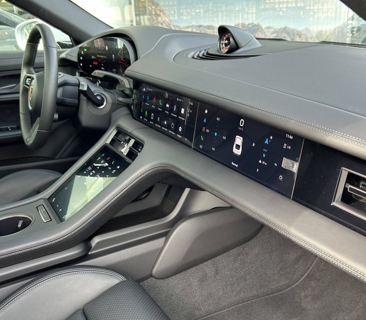 Vehicle #10163 - Porsche Taycan 4S plus+ 420 kW 3