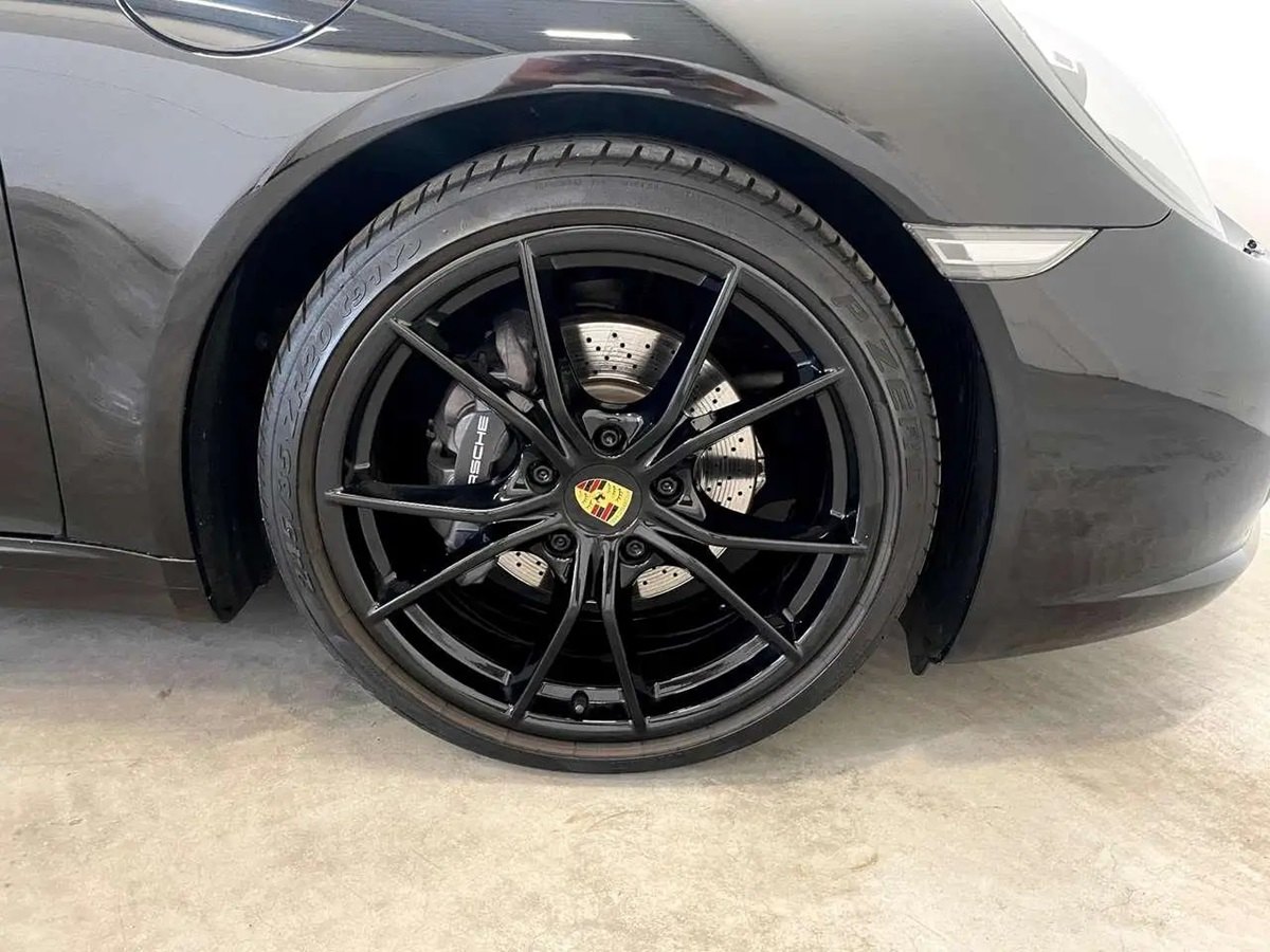 Vehicule #10117 - Porsche 911 991 Carrera 8