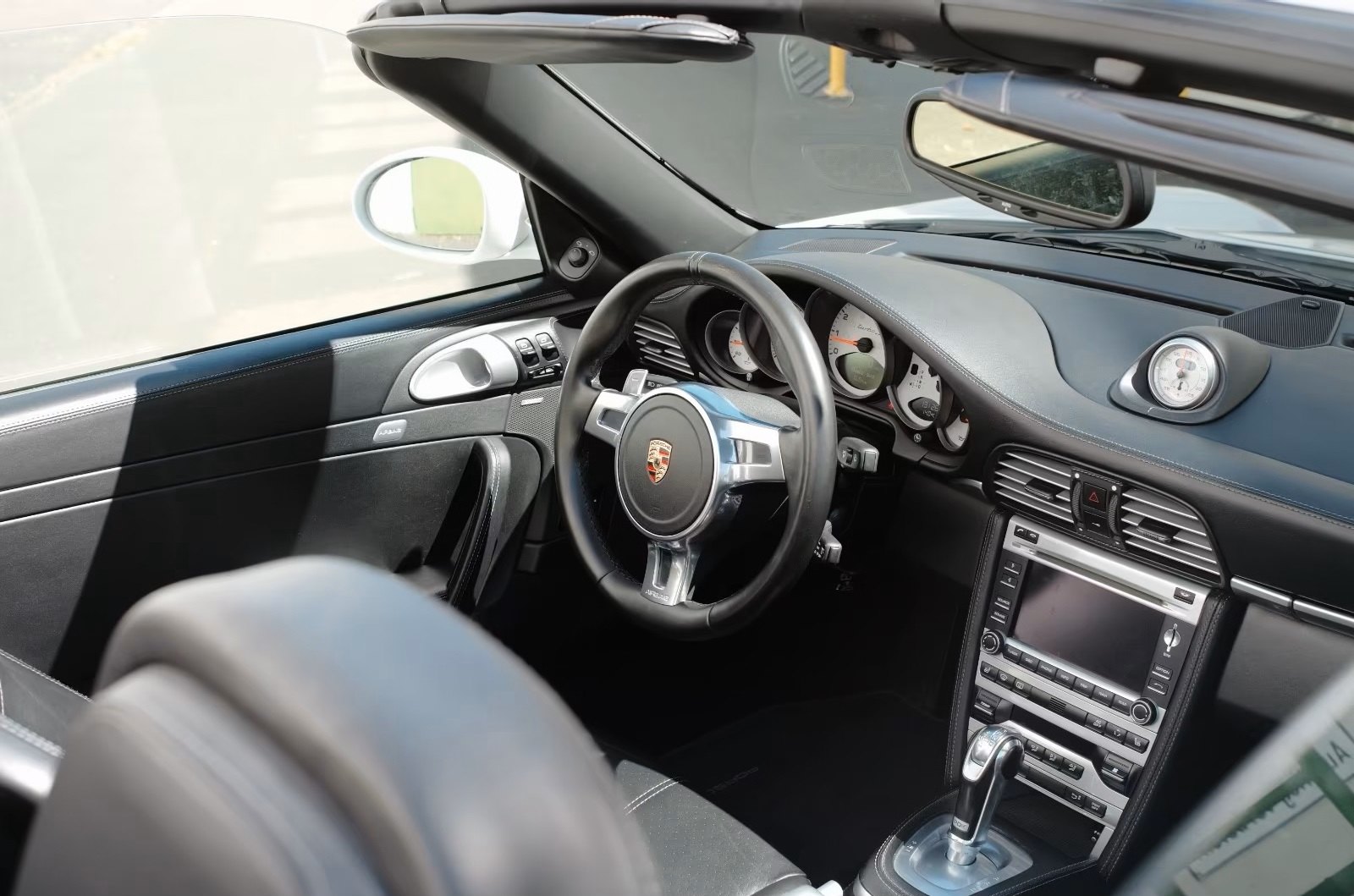 Vehicule #10137 - Porsche 911 997 Cabrio Turbo S PDK 7