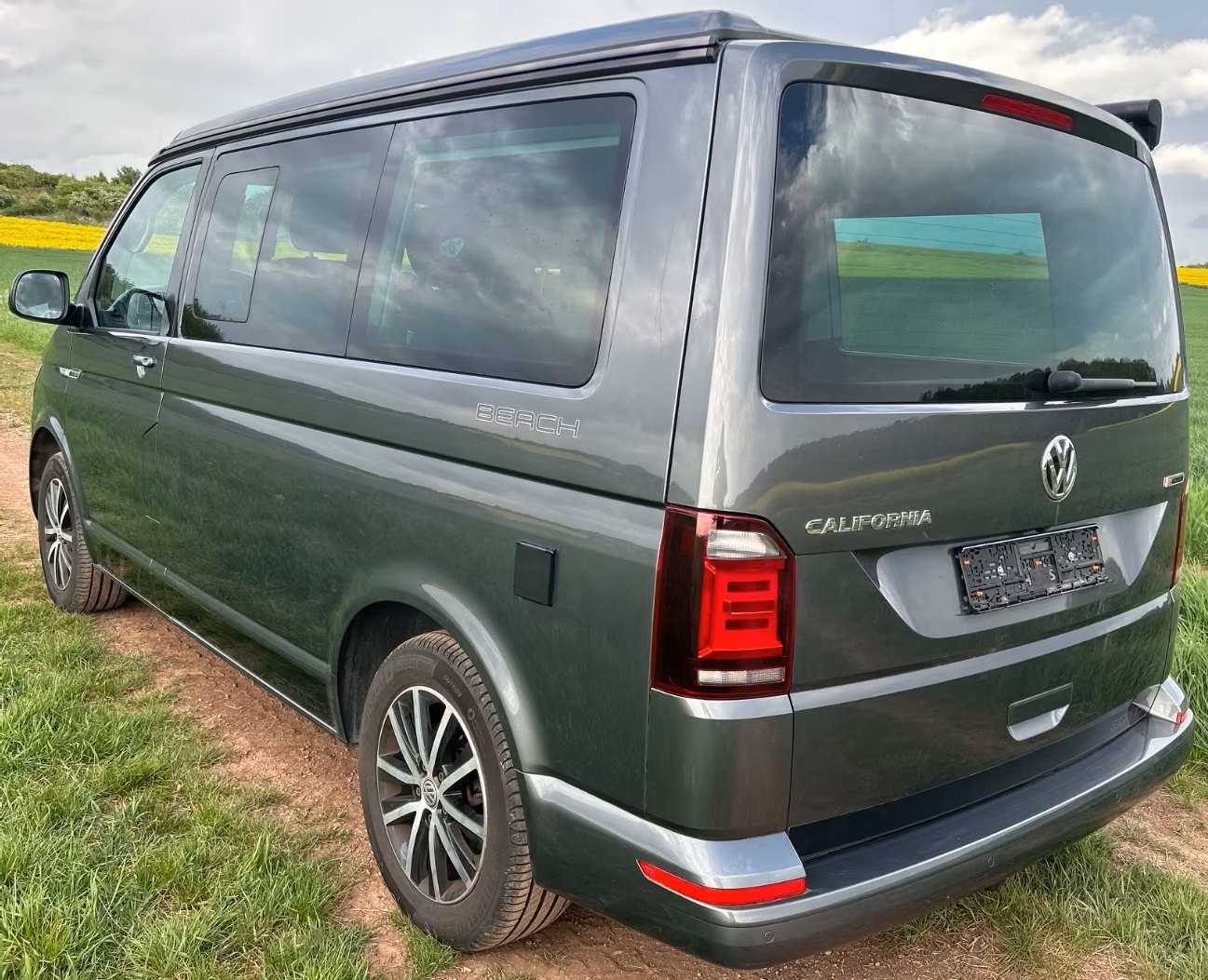 Vehicule #10160 - Volkswagen T6 California Beach Edition 2,0 TDI 4Motion BMT DSG 4