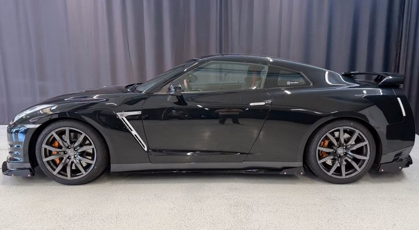 Veicolo #10112 - NISSAN GT-R 3.8 V6 Biturbo Black Edition 2