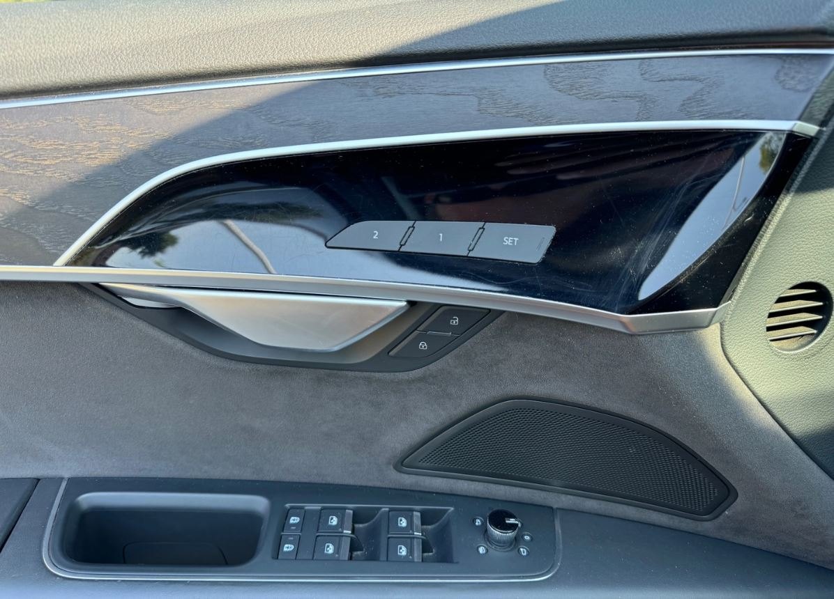 Veicolo #10171 - Audi A8 3.0 V6 TDI 50 Quattro 2
