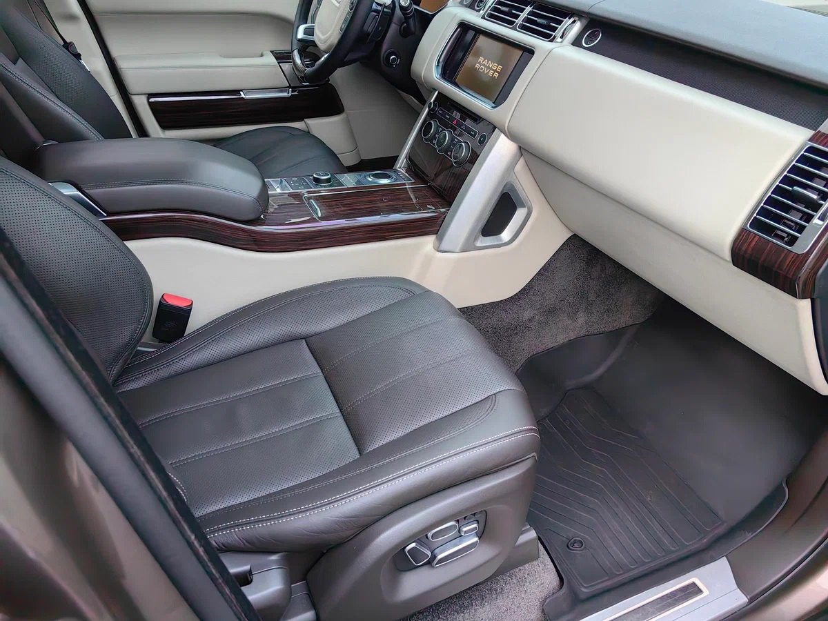Veicolo #10175 - Land Rover Range Rover 4,4 SDV8 Autobiography 4
