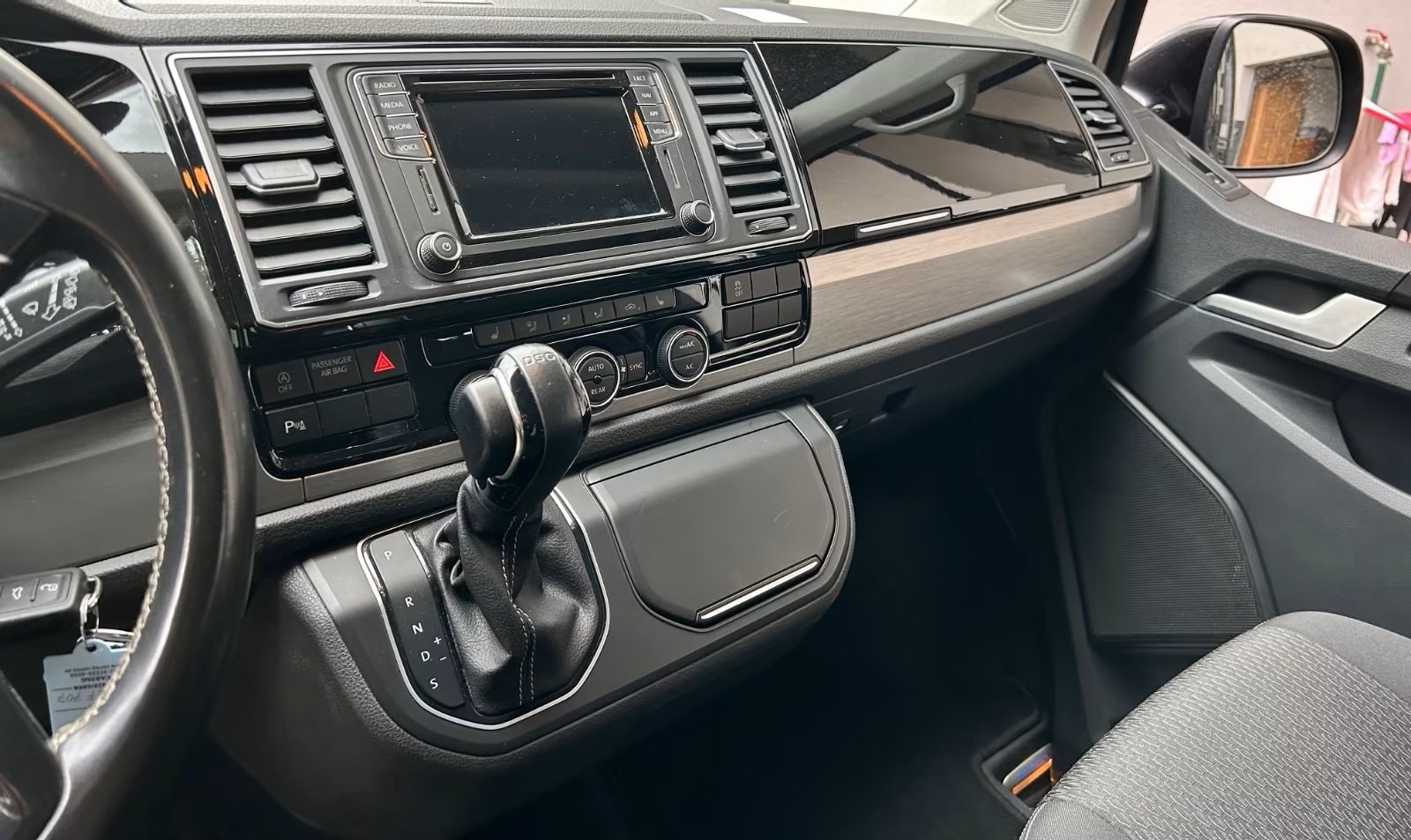 Voertuig #10160 - Volkswagen T6 California Beach Edition 2,0 TDI 4Motion BMT DSG 7