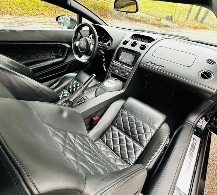 Pojazd #10135 - Lamborghini Gallardo LP560-4 8