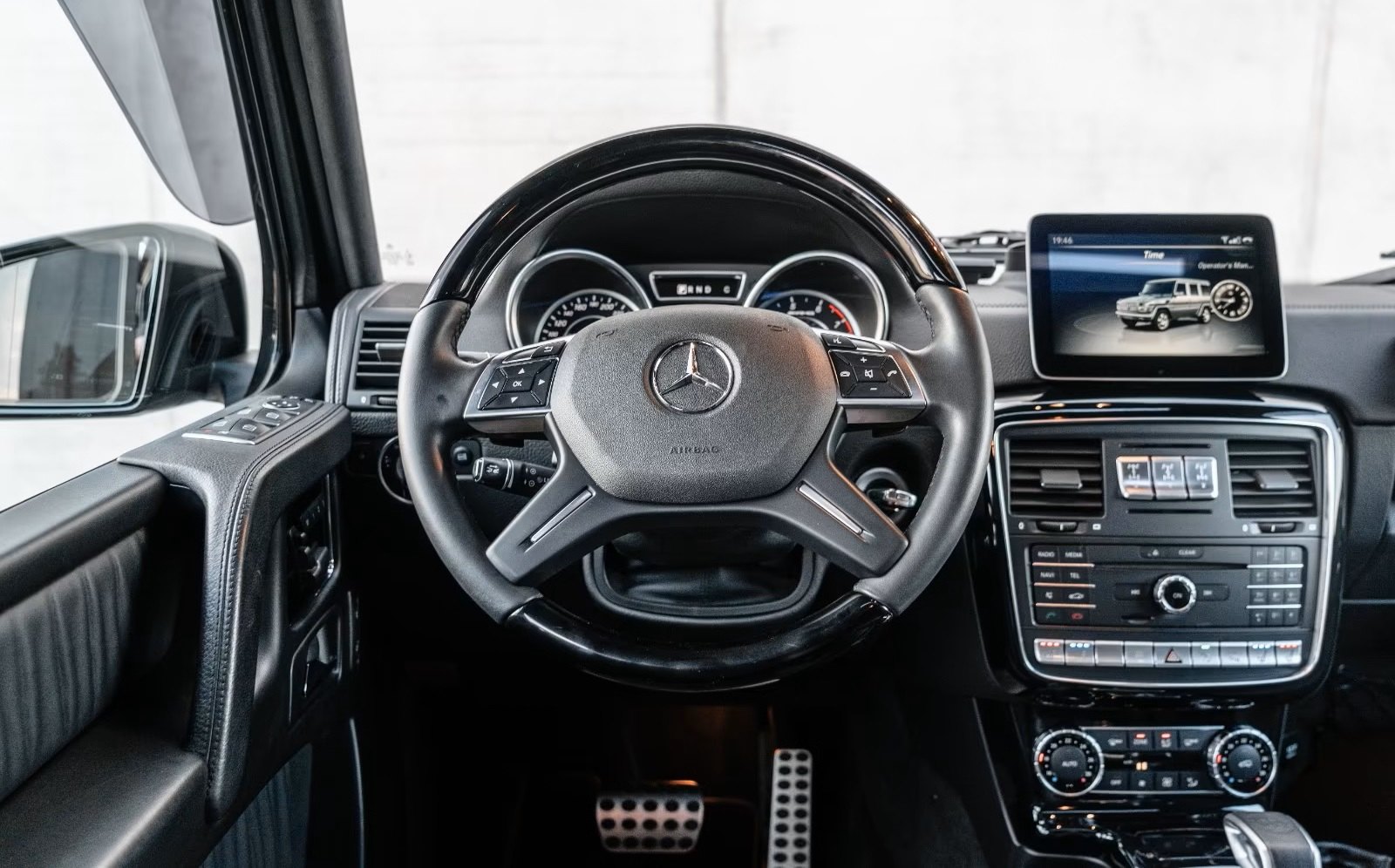 Pojazd #10145 - MERCEDES-BENZ G 63 AMG Edition 463 Speedshift Plus 7G-Tronic 3