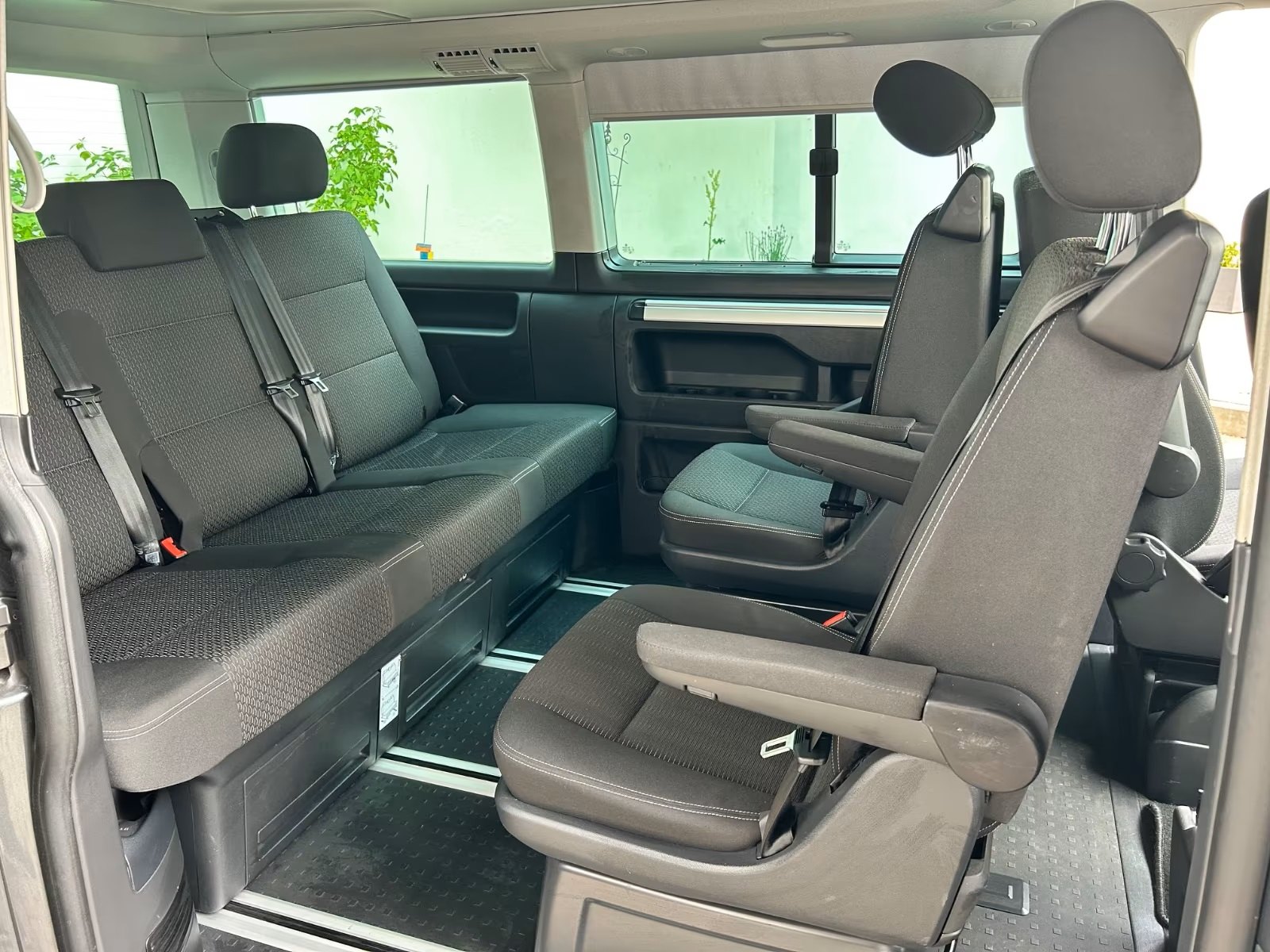 Pojazd #10160 - Volkswagen T6 California Beach Edition 2,0 TDI 4Motion BMT DSG 9