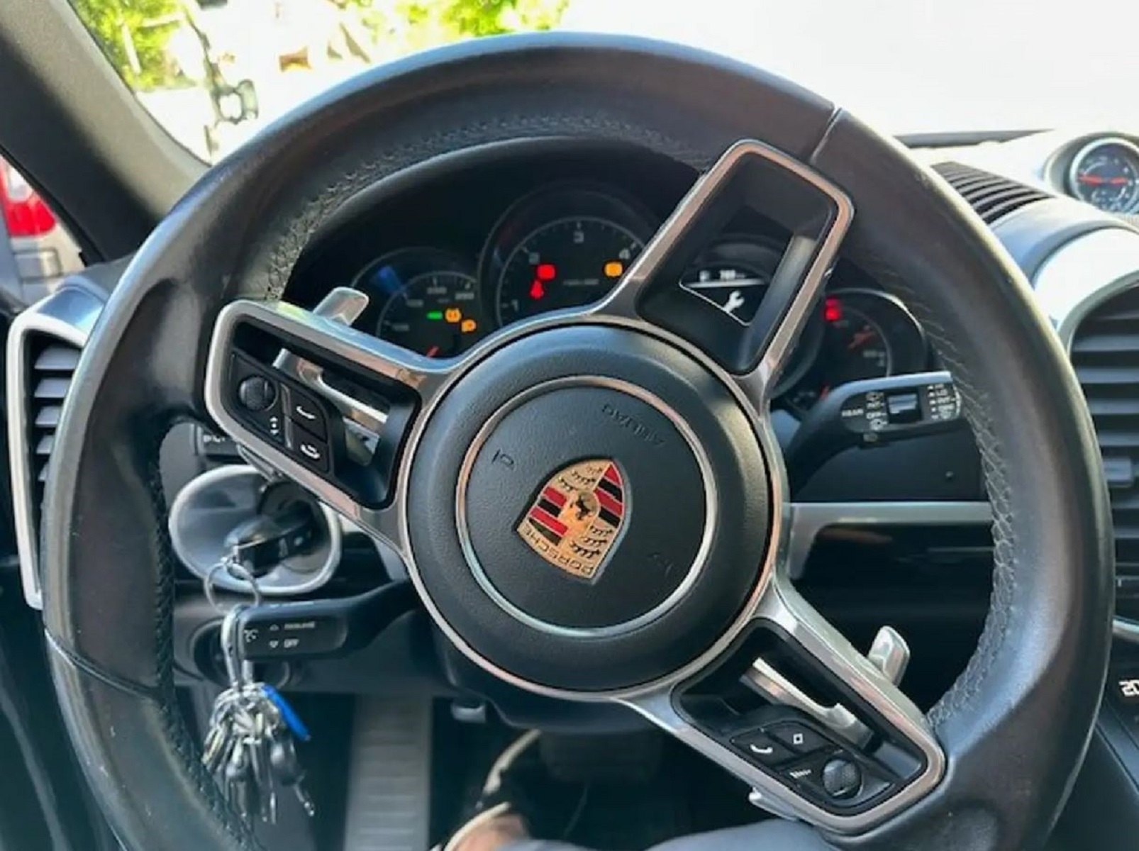 Pojazd #10169 - Porsche Cayenne II Platinum Edition Aut 2