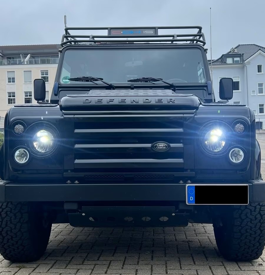 Pojazd #10107 - Land Rover Defender 110 9