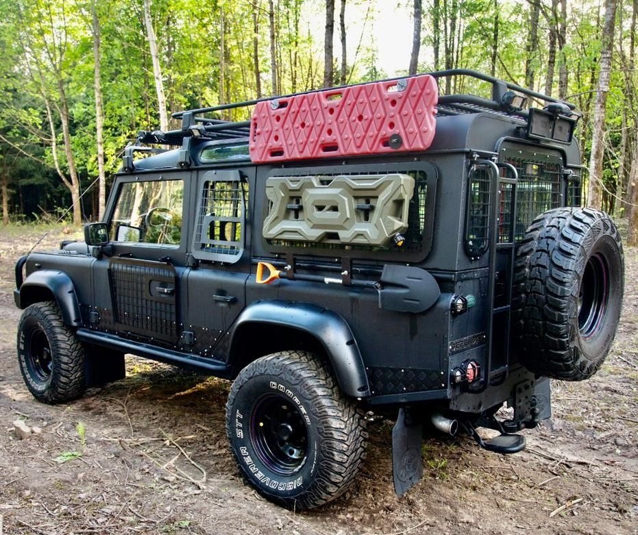 Pojazd #10178 - Land Rover Defender 110 DPF Station Wagon 11