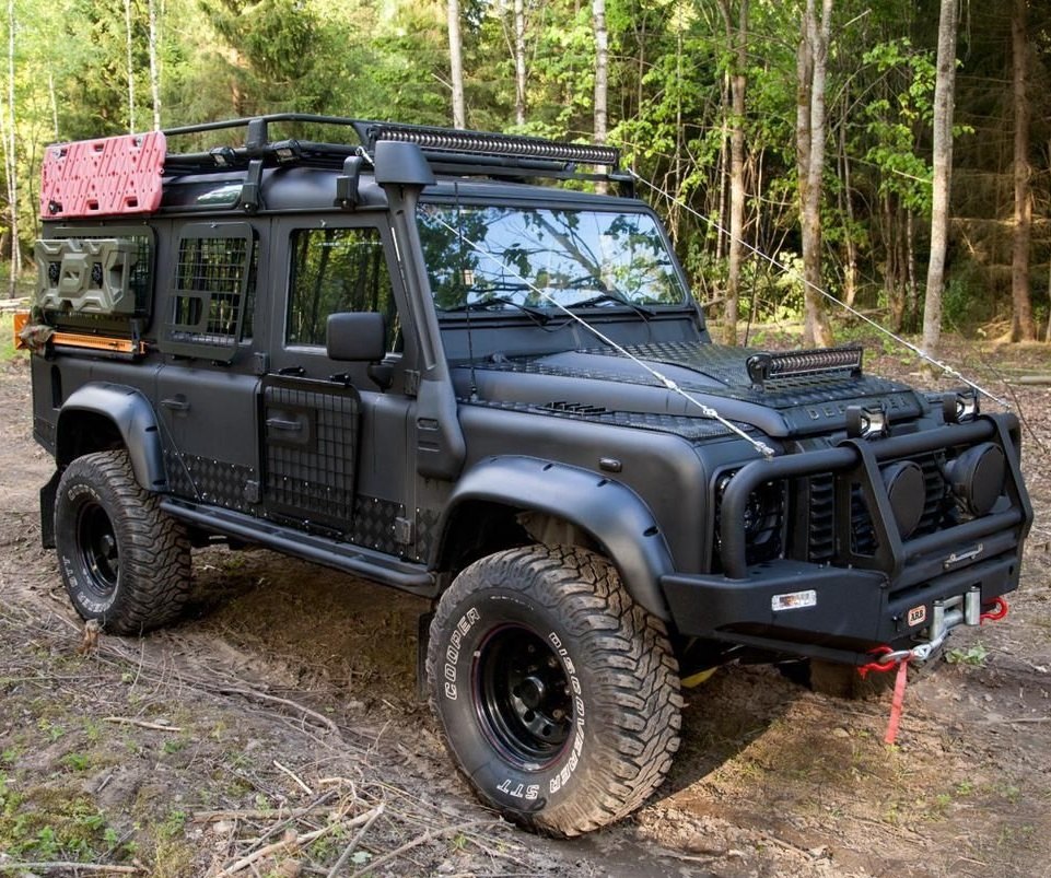 Pojazd #10178 - Land Rover Defender 110 DPF Station Wagon 4
